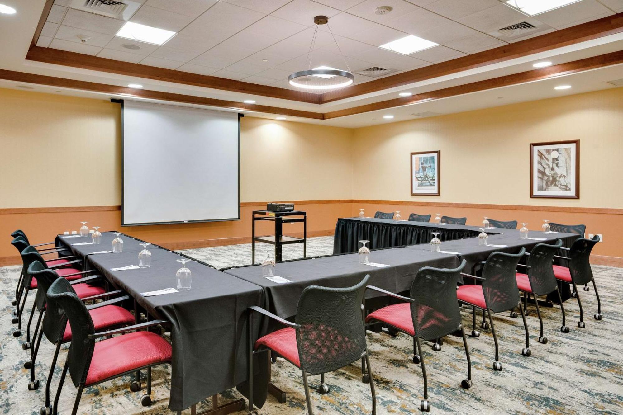 Hilton Garden Inn Milwaukee Airport Esterno foto