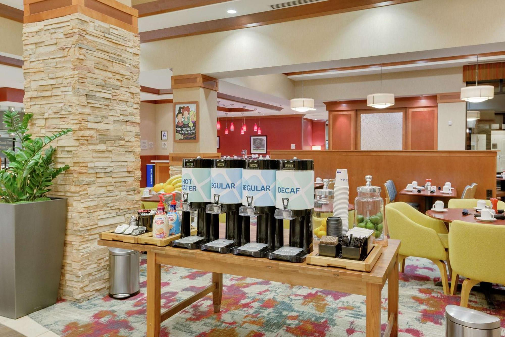 Hilton Garden Inn Milwaukee Airport Esterno foto